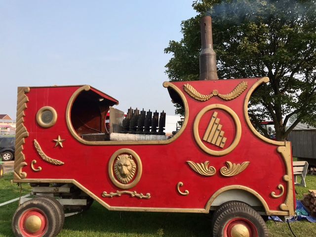 Winona Steam Calliope in Mabel